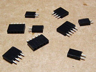 Pin header connector